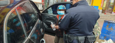 暖心护归途！助迷路老人平安回家