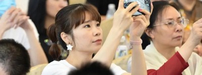 点石成精万雪出席四川商会夏季论坛分享