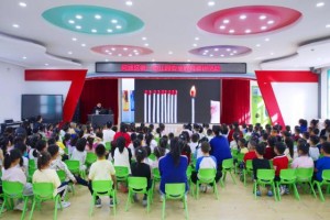 冰城公安：“警”心全力护学忙 筑牢校园安全网